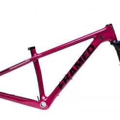 Framed Alaskan Carbon Frame Kit W/ Bluto Fork BIKES 17 Framed Alaskan Carbon Frame Kit W/ Bluto Fork BIKES