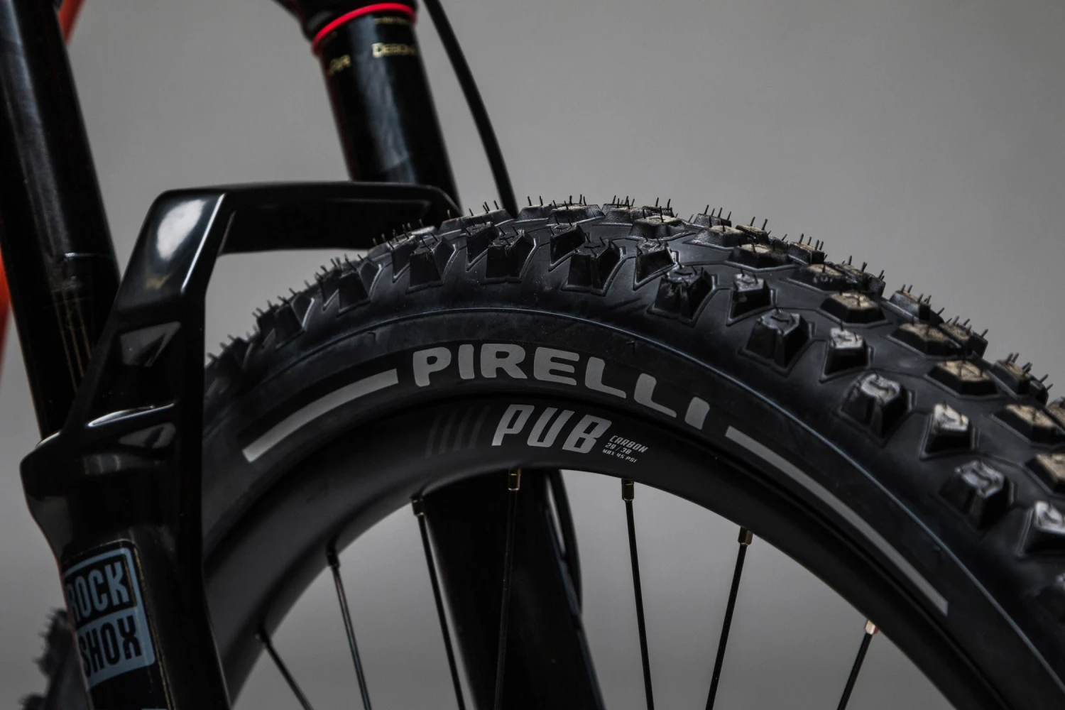 Framed Foothill Carbon Mountain Bike 29" 6 Framed Foothill Carbon Mountain Bike 29"