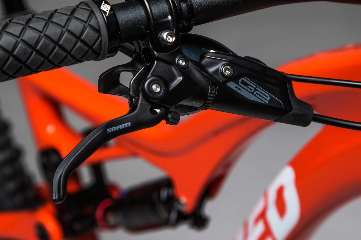 Framed Foothill Carbon Mountain Bike 29" 10 Framed Foothill Carbon Mountain Bike 29"