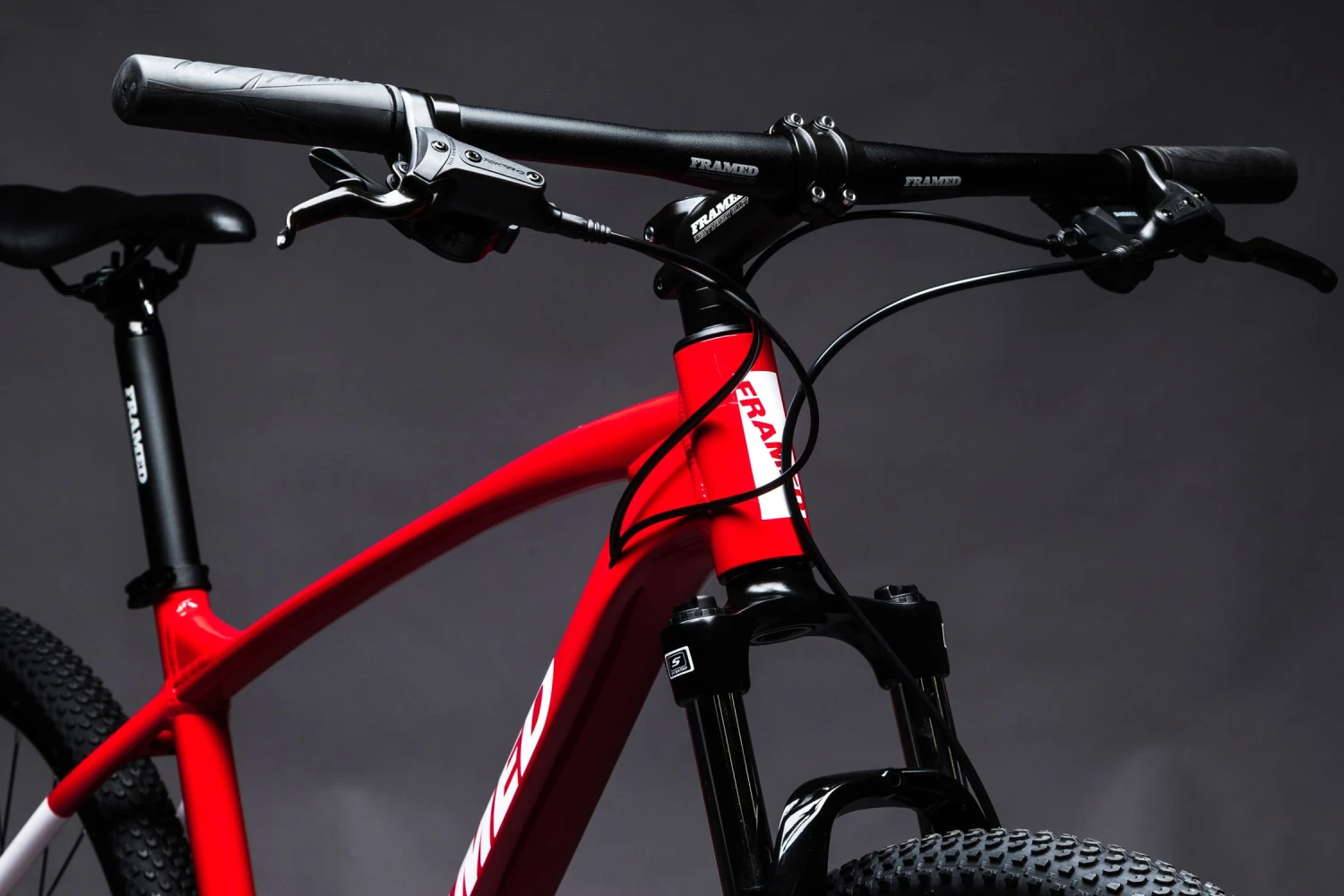 Framed Rendal Alloy - Mountain 29" 6 Framed Rendal Alloy - Mountain 29"