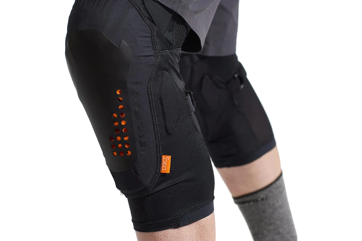 Pearl Izumi Elevate Knee Guard Bike Pads Mens 5 Pearl Izumi Elevate Knee Guard Bike Pads Mens