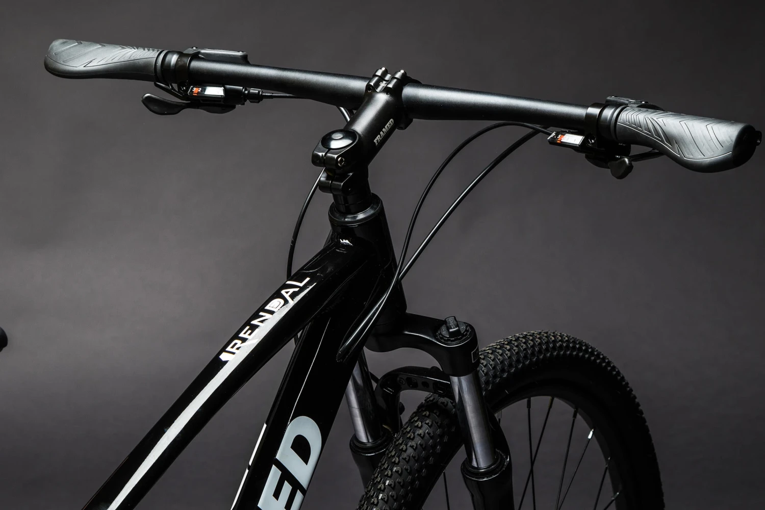 Framed Rendal Alloy - Mountain 29" 20 Framed Rendal Alloy - Mountain 29"